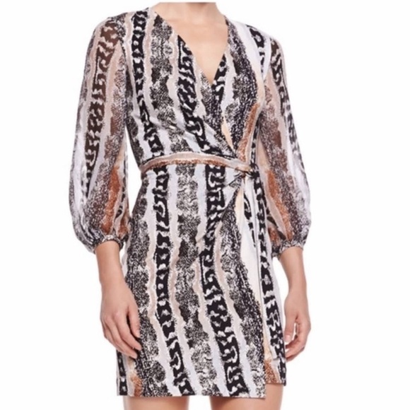 Diane Von Furstenberg size Sigourney Mini Wrap Dress Snakeskin Animal Print - Picture 1 of 8